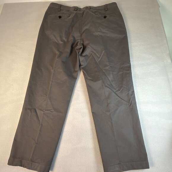 Orvis Men's Grey Cargo Heavy Duty Pants Size 42 Pleated NWOT - Picture 8 of 10